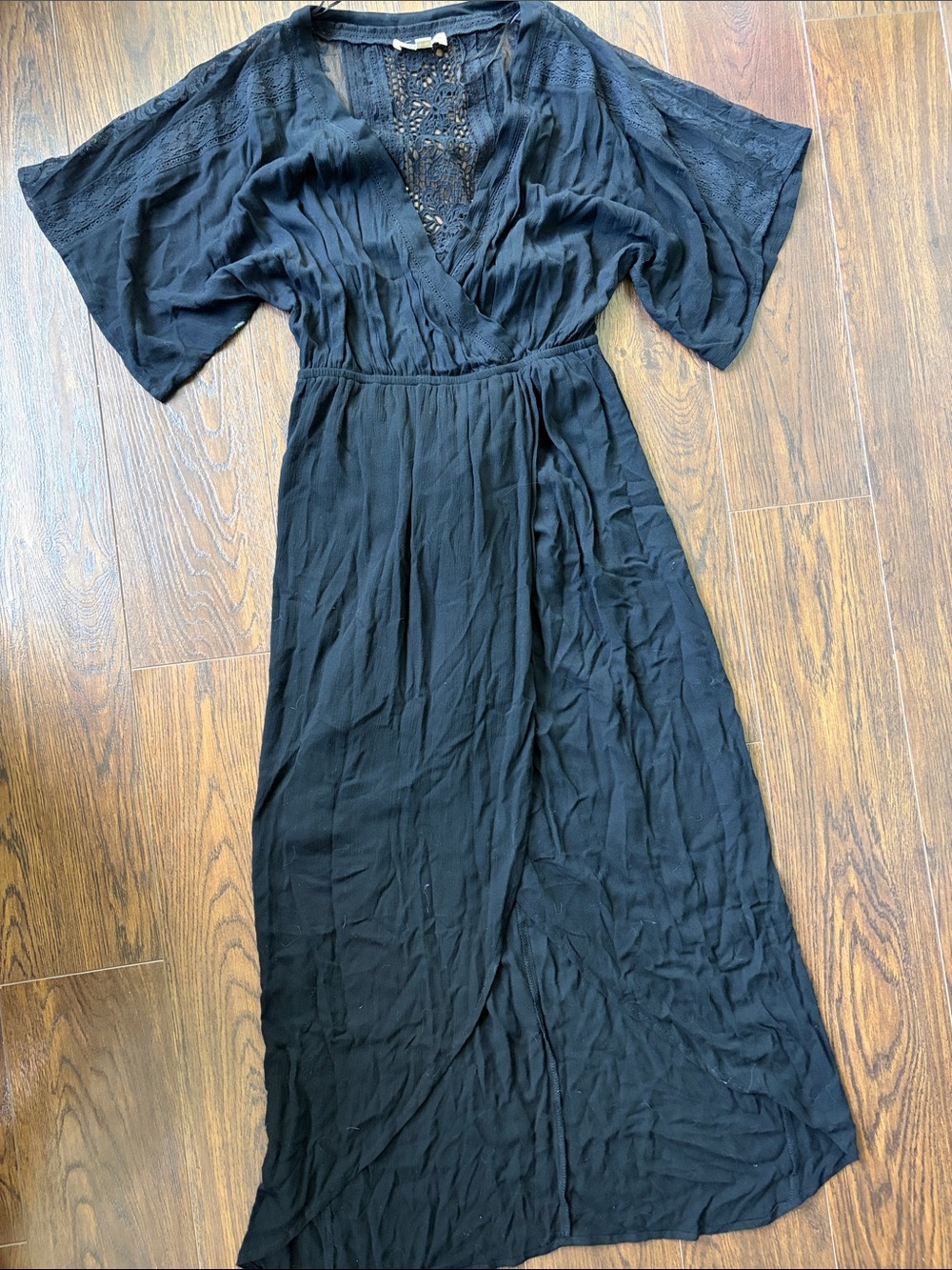 GUC Black Kimono Style Dress with Lace Detail